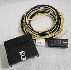 lae BR1-28C0Q5WH-2TM Commercial Refrigeration Control & DU5S-1TM Display & Wire