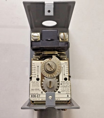 Allen-Bradley 836-C7 Pressure Switch Bulletin 836 24-600V AC 125-250V DC Marine