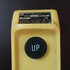 Square D 9001BW72Y Pendant Station Pushbutton Switch, NEMA 4X Yellow On/Off
