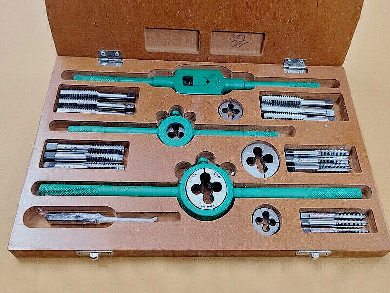 British Standard Whitworth 1/4″ To 1/2” 14 Pcs Tap And Die Set Kit In Wooden Box