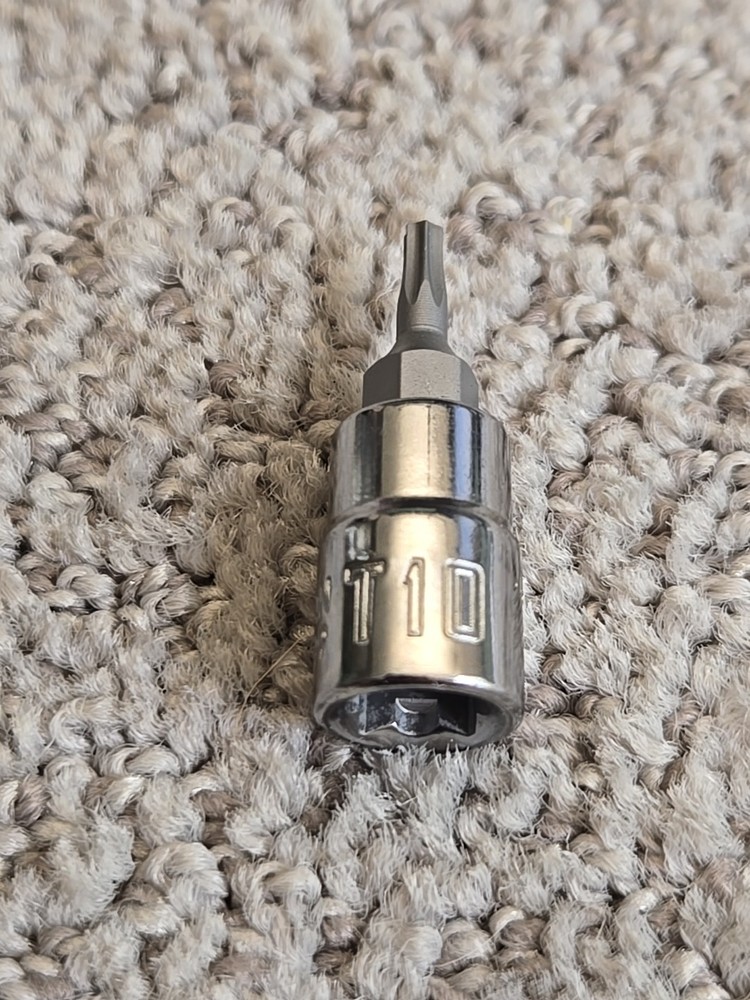 Craftsman CMMT49309 T10 Torx Bit Socket 1/4″ Drive Star Drive