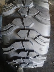 17.5L-24 TIRE R-4 NEW COSMETIC BLEM 8PLY TUBELESS 17524 17.5 24
