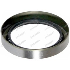 3305774M1 Massey Ferguson 134C 154C 174C 234C Crawler Final Drive Pinion Seal