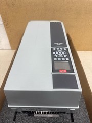 New Danfoss 132H6104 AQUA Drive VLT, 20HP Variable Frequency Drive, 3PH 480V VDF
