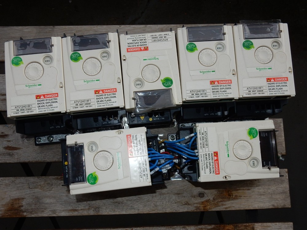 7x SCHNEIDER ELECTRIC ALTIVAR ATV12H018F1 VARIALE SPEED DRIVE. 5 New