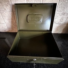 Vintage ASCO Art Steel Co Green Metal Lock Box New York USA vtg – WITH 2 KEYS