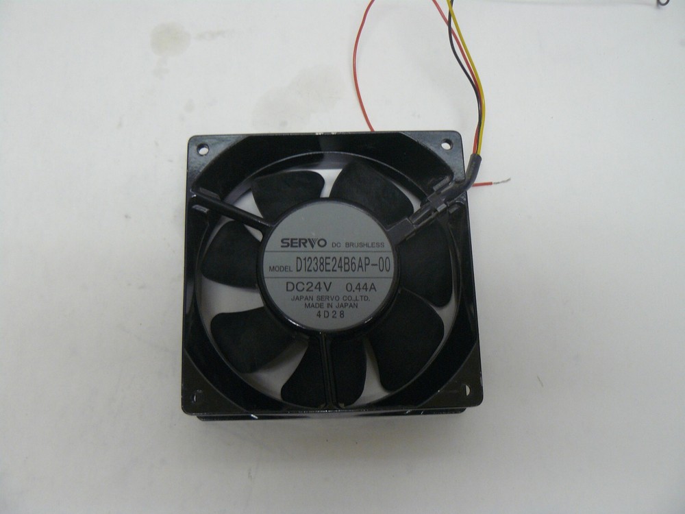 Japan Servo Co D1238E24B6AP-00 dc brushless fan dc24v 0.44a 4-3/4 x4-3/4 x 1-1/2