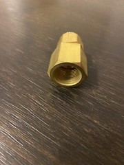 SWAGELOK B-810-7-8 brass connector 1/2” Tube x 1/2” FNPT