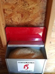 Duncan’s Poultry 50 LB High Capacity Chicken Wall Feeder Hinged Lid Made in USA
