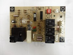 Carrier Defrost Control Board HK32EA003, CEBD430433-04B, CEPL130433-01—-“USED”