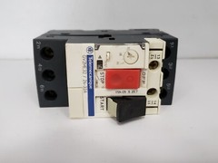 TELEMECANIQUE GV2ME32 MOTOR CIRCUIT BREAKER 3 POLE 34-32A 690 VAC