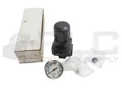 NEW ARROW PNEUMATICS 9008 PRESSURE REGULATOR W/ GAUGE 1/4″ NPT R352 125 HW