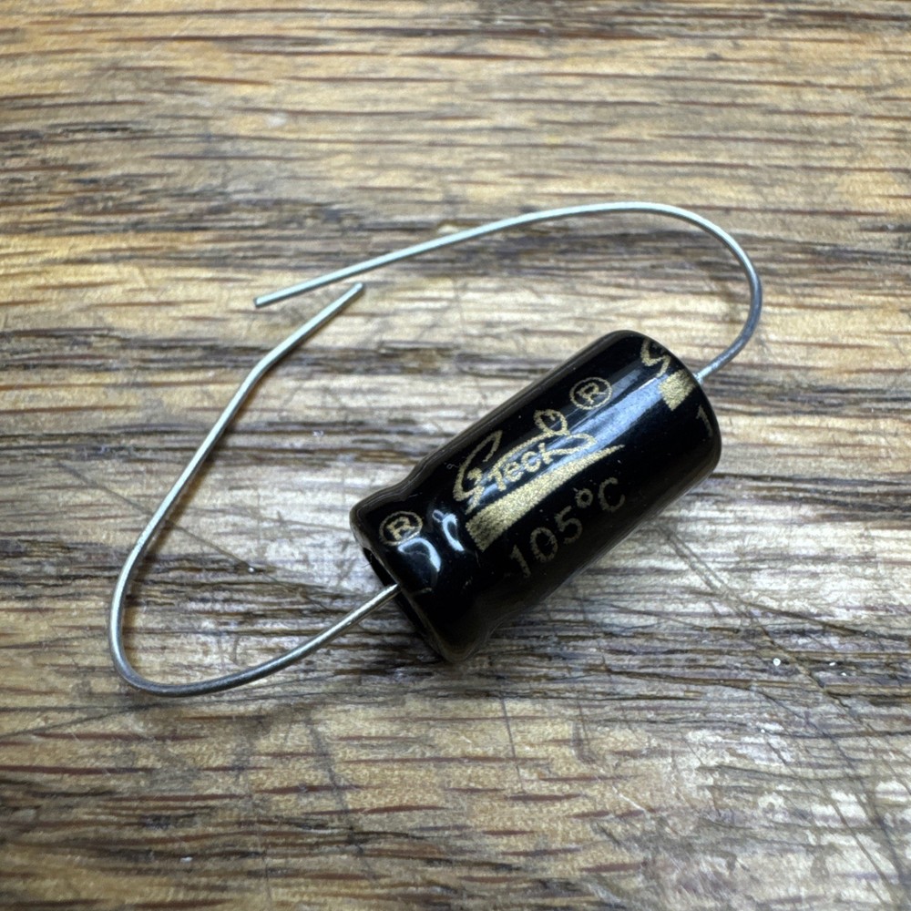 Supertech 10uF 160v Electrolytic Axial Capacitor +105℃ RoHS φ8x15mm