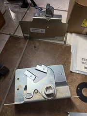 Square D 9421LD4 Circuit Breaker Operating Mechanism For 400A Breaker