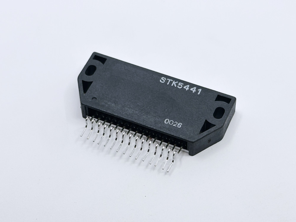 STK5441 Sanyo 3 Output Series Voltage Regulator 12V 2A 9V 1A 5.5V 0.5A SIP-15