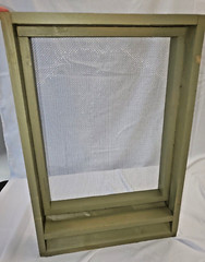 BizzyBee Blemished 4 pack Langstroth 10 Frame Bottom Screened Board