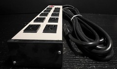 Wiremold UL210BD Plug In 10 Outlet Center 15A 15’Cord Power Strip New In Box