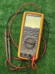 Fluke 289 True-RMS 1000V Logging Multimeter W/ Leads – Tested/Works Perfect