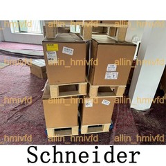 1PC Schneider ATV61HD37N4Z Inverter ATV61HD37N4Z New In Box Expedited Shipping