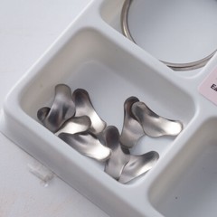 100Pcs Dental Matrices Kit Matrix Sectional Contoured Metal 50 μm & 2 Ring Delta