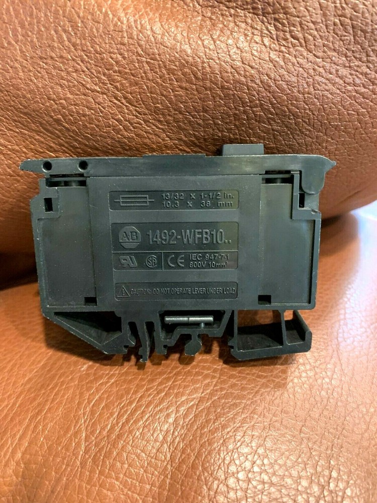 8 Pack Allen Bradley AB 1492-WFB10 Fuse Block 