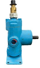 Hypro 5321 TWIN PISTON PUMP With Liquid Injection And Unloader / Bypass Valve