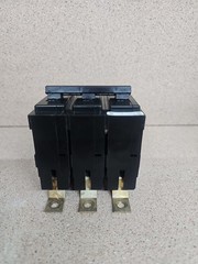 NEW SURPLUS Eaton Cutler Hammer BAB3030H 30A Circuit Breaker 3-Pole 240V AC