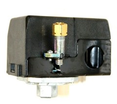 034-0032 UNIVERSAL PRESSURE SWITCH W/ ON OFF LEVER, 95-125 PSI