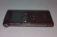 Sony ICD-UX200 Stereo Digital Voice IC Recorder USB MP3 Red TESTED