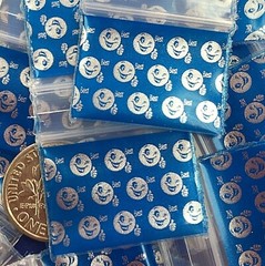 BaggiesSince1987 – 1034 Design Zip Bags 1000PCS Metallic 25 DSN MIX, READ DETAIL