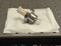 8-pin electrical feedthrough 1.33″ ConFlat (CF) flange UHV High Vacuum Chamber