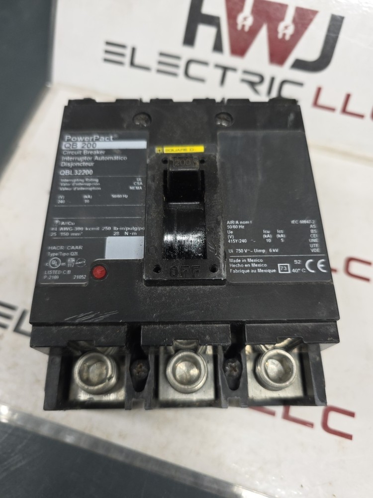 SQUARE D QBL32200 200A 3 POLE 240V QB 200 POWERPACT CIRCUIT BREAKER 3P 200 Amp