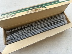 2 Hitachi Super Drive 6x 1-1/4″ Automatic Feeding Drywall Collated Screws 17202