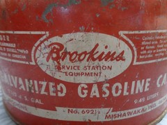 Brookins Galvanized 2.5 Gal Gas Can Red M-692½ – 23 Dents