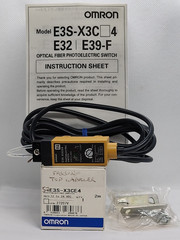 OMRON E3S-X3CE4 12-24VDC 2M PHOTOELECTRIC SWITCH [2RE4-1]