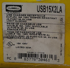 NEW IN BOX LOT OF 14 Hubbell USB Charger/Tamper-Resistant Receptacle USB15X2LA