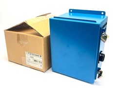 Hubbell Wiegmann B100806CH Enclosure 10x8x6″ w/ AMP 211771-1 and Terminal Blocks