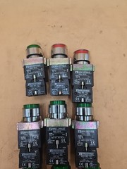 LOT OF 9  Shamrock Controls – RB2-BV6 Illuminated Push Buttons. RB2-BE-101