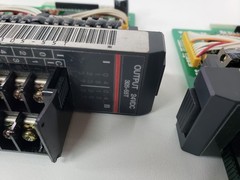 LOT of 2 – Siemens Simatic TI305-55T Output Module 305-55T