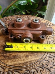 Cross Hydraulic Control Valve 3 Position Lever Tractor Loader Valve monoblock