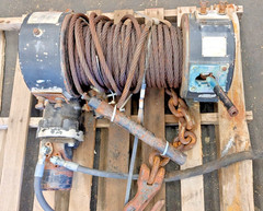Ramsey H-800 Hydraulic Winch 25,000 lb Pull 120541 Good With Built in Control