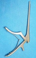 Aesculap FF724R Kerrison Rongeur, 40° Upward, 4mm
