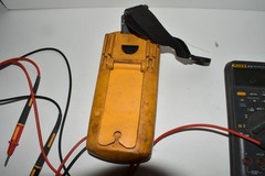 FLUKE 87-V INDUSTRIAL TRUE RMS DIGITAL MULTIMETER w/ LEADS (ZUL48)