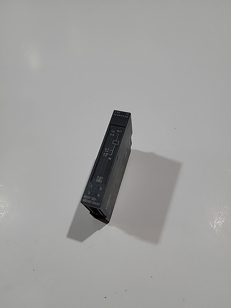 Siemens 6ES7132-4BD02-0AA0, Digital Output Module 4-DO 24VDC 0.5 Amp (1 Piece)