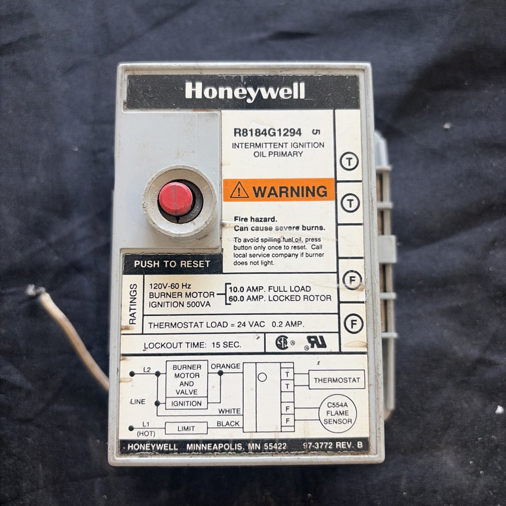 Resideo R8184G1294 Protectorlay Oil Burner Control Honeywell