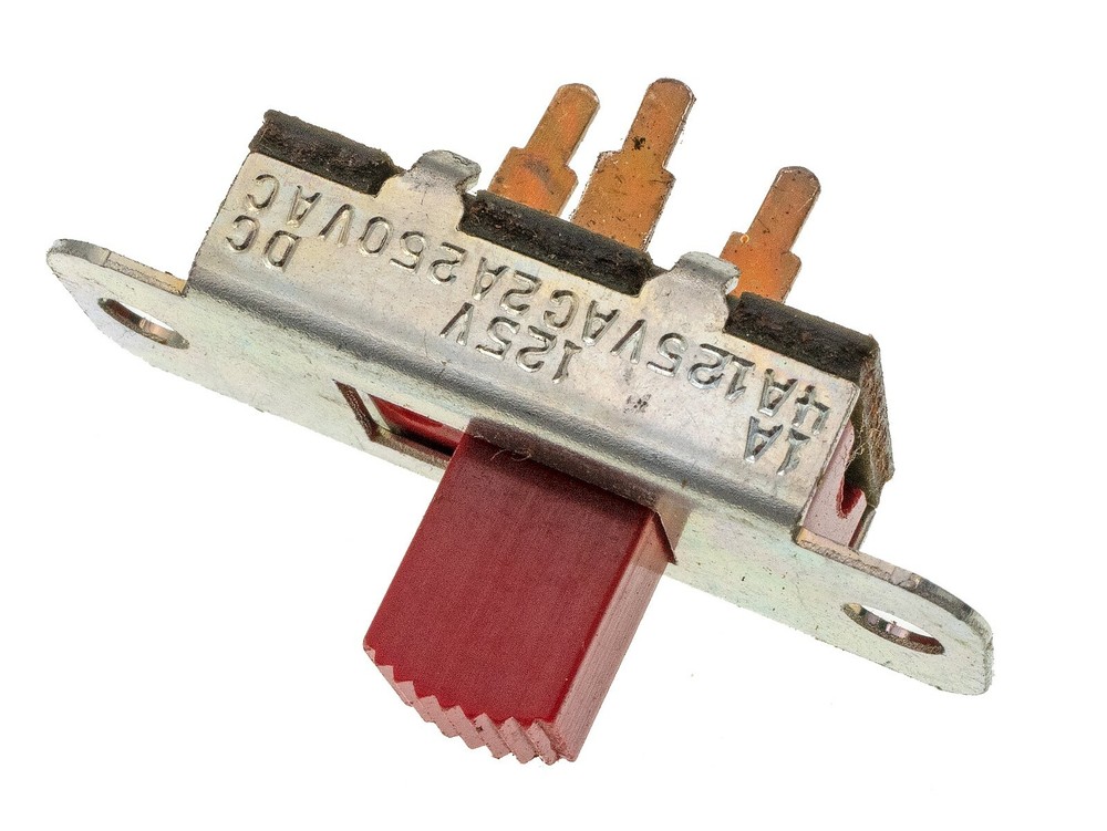 5X – Stackpole SPDT 3 terminal Red Slide Switch 4A/125VAC 1A/125VDC PCB Mount