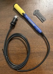 Hakko FX-951 Soldering Station with FM-2027 soldering iron