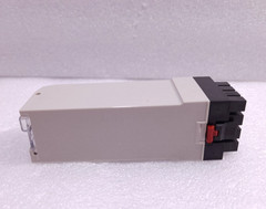 Telemecanique RHT 418G Time Delay Relay 125V DC 125V AC 50/60Hz Ith: 5A Ui: 250V