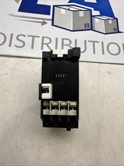 Klockner Moeller DIL 08-22-NA 300VAC 10A Max Contactor 110V 60Hz Coil