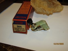 Vintage Mallory Push Pull Button Switch 2PST Make w Lock 2004L NIB NOS 1950s